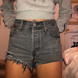 High rise washed out black Levi’s